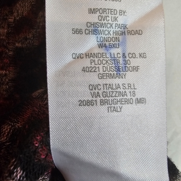 SUSAN GRAVER Weekend Cowl Neck Black & Burgundy Print Tunic NWOT - Picture 5 of 5